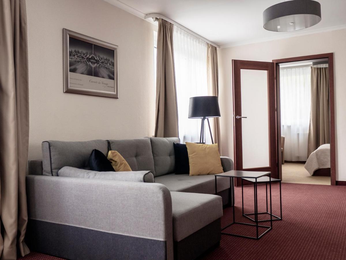 Arena Hotel Spa & Wellness Tychy Buitenkant foto