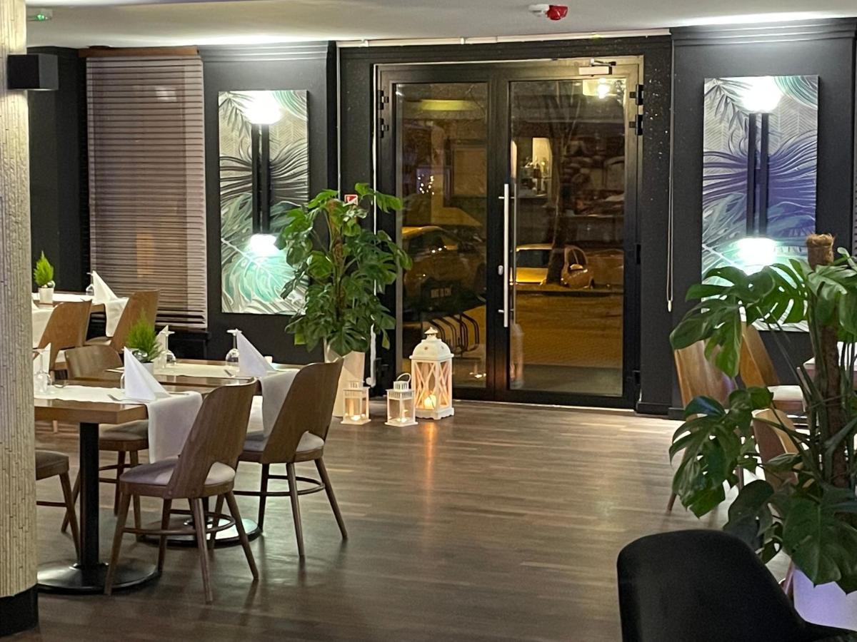 Arena Hotel Spa & Wellness Tychy Buitenkant foto