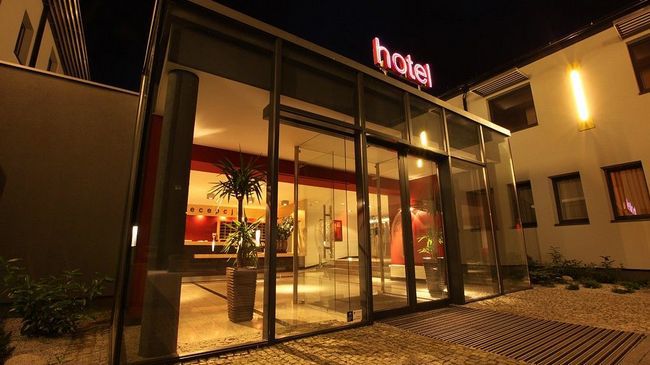 Arena Hotel Spa & Wellness Tychy Buitenkant foto